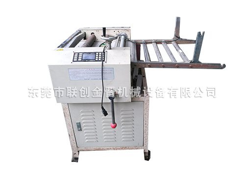 二手?jǐn)?shù)控硅膠切料機(jī)（廣州思源）