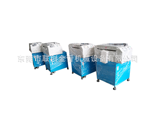 數(shù)控硅膠切料機(jī)（批量供應(yīng)）